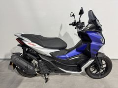 APRILIA SR GT 200