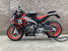 APRILIA TUONO 660