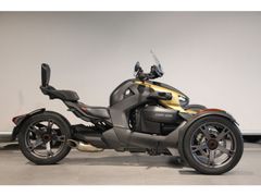 CAN-AM RYKER 900