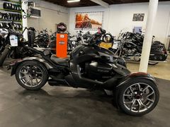 CAN-AM RYKER 900