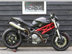 DUCATI 796 MONSTER