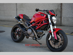 DUCATI 796 MONSTER