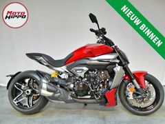 DUCATI DIAVEL V4