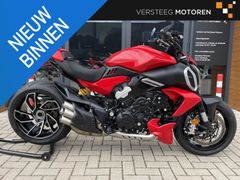 DUCATI DIAVEL V4