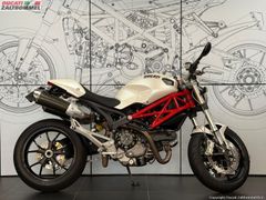 DUCATI M 1100