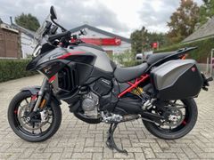 DUCATI MULTISTRADA V4 S GRAND TOUR