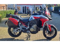 DUCATI MULTISTRADA V4 S GRAND TOUR