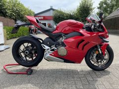 DUCATI PANIGALE V4