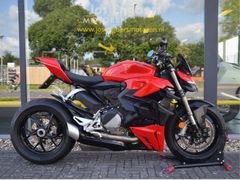 DUCATI STREETFIGHTER V2