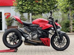 DUCATI STREETFIGHTER V2