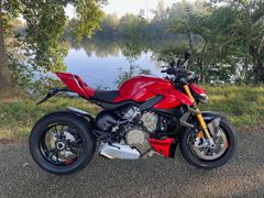 DUCATI STREETFIGHTER V4S