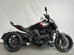 DUCATI XDIAVEL BLACK STAR