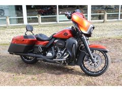 HARLEY-DAVIDSON CVO STREET GLIDE