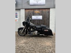 HARLEY-DAVIDSON ELECTRA GLIDE CLASSIC FLHTC