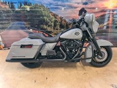 HARLEY-DAVIDSON ELECTRA GLIDE ULTRA CLASSIC FLHTCU