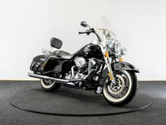 HARLEY-DAVIDSON ROAD KING CLASSIC FLHRC