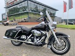 HARLEY-DAVIDSON ROAD KING CLASSIC FLHRC