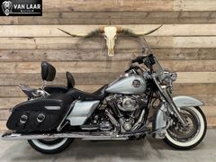 HARLEY-DAVIDSON ROAD KING CLASSIC FLHRC