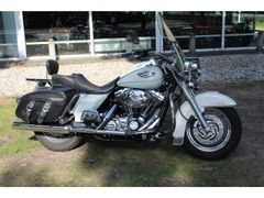 HARLEY-DAVIDSON ROAD KING CLASSIC FLHRC