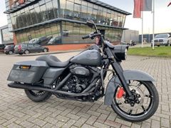 HARLEY-DAVIDSON ROAD KING FLHR