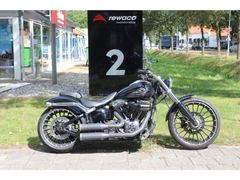 HARLEY-DAVIDSON SOFTAIL BREAKOUT 114