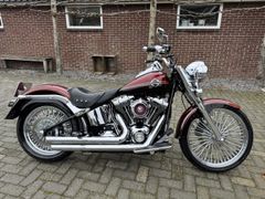 HARLEY-DAVIDSON SOFTAIL CUSTOM