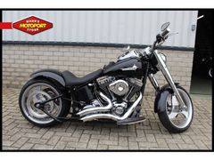 HARLEY-DAVIDSON SOFTAIL STANDARD FXST