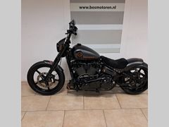 HARLEY-DAVIDSON SOFTAIL STREET BOB