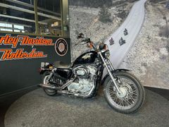 HARLEY-DAVIDSON SPORTSTER XL 883