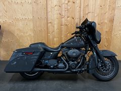 HARLEY-DAVIDSON STREET GLIDE