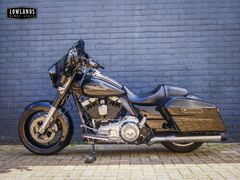 HARLEY-DAVIDSON STREET GLIDE FLHX