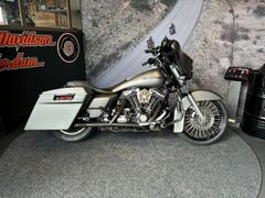 HARLEY-DAVIDSON STREET GLIDE FLHX