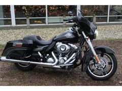 HARLEY-DAVIDSON STREET GLIDE FLHX