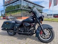 HARLEY-DAVIDSON STREET GLIDE FLHX