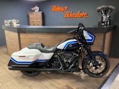 HARLEY-DAVIDSON STREET GLIDE SPECIAL 114