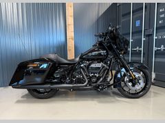 HARLEY-DAVIDSON STREET GLIDE SPECIAL 114