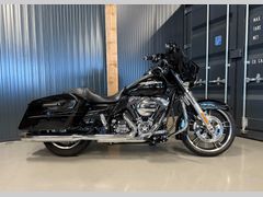 HARLEY-DAVIDSON STREET GLIDE SPECIAL FLHXS