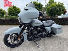 HARLEY-DAVIDSON STREET GLIDE SPECIAL FLHXS