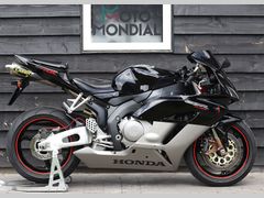 HONDA CBR 1000 RR FIREBLADE