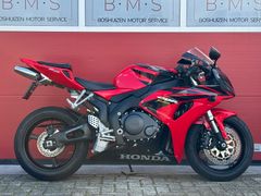 HONDA CBR 1000 RR FIREBLADE
