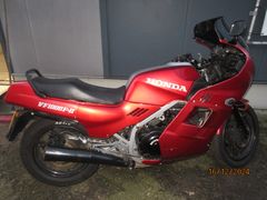 HONDA VF 1000 F