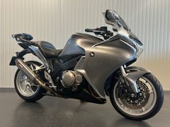 HONDA VFR 1200 F