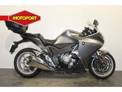 HONDA VFR 1200 F DCT
