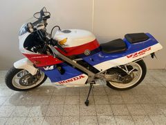 HONDA VFR 400 R