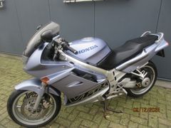 HONDA VFR 750 F