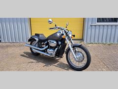 HONDA VT 750  DC BLACK WIDOW