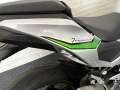 KAWASAKI NINJA 7 HYBRID