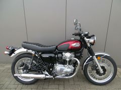 KAWASAKI W800