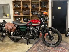 KAWASAKI W800