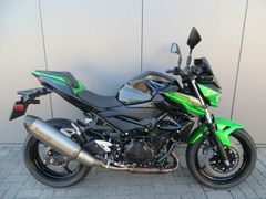 KAWASAKI Z400